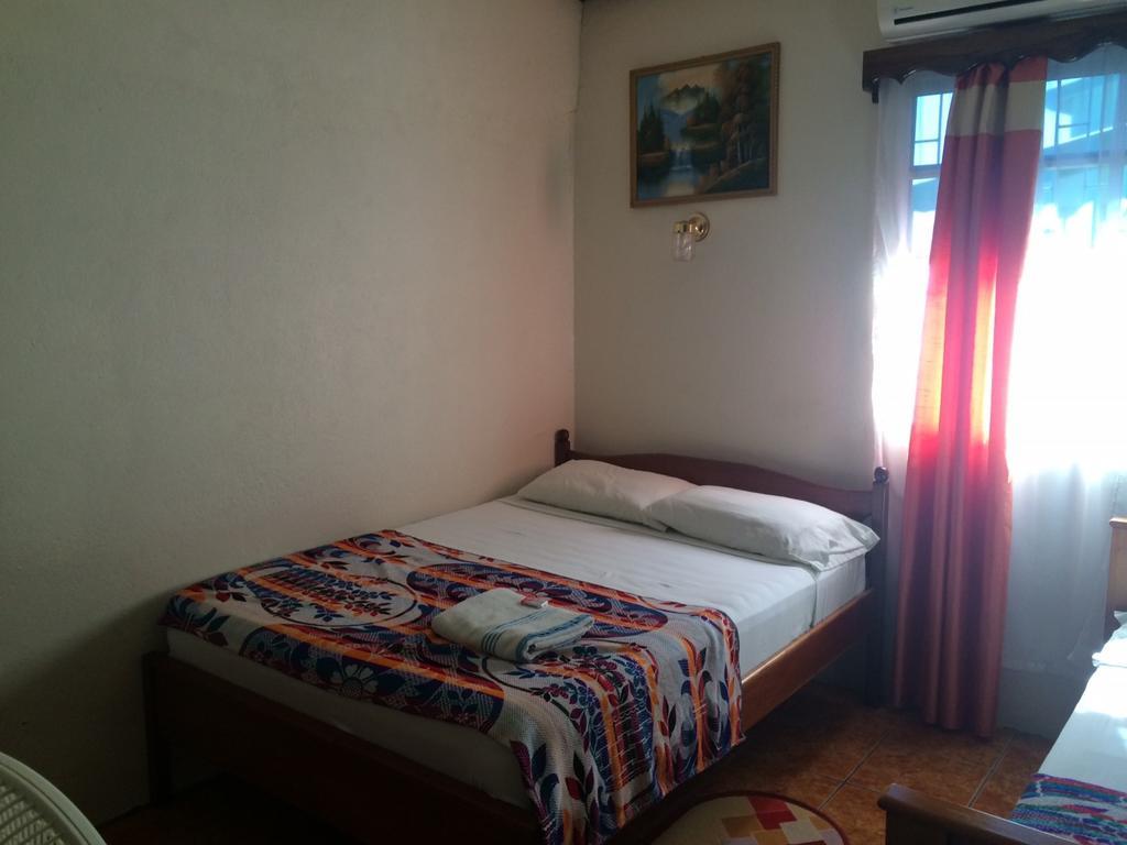 Don Santiago Guesthouse Downtown San Ignacio Rom bilde
