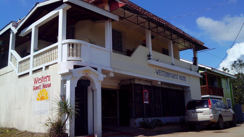 Don Santiago Guesthouse Downtown San Ignacio Eksteriør bilde