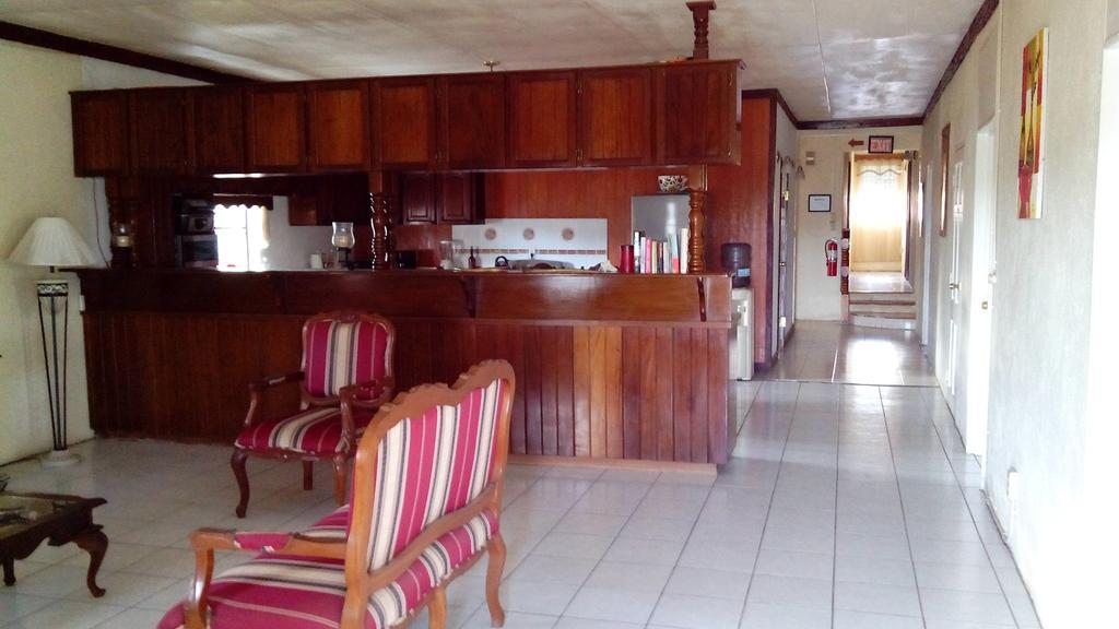 Don Santiago Guesthouse Downtown San Ignacio Eksteriør bilde