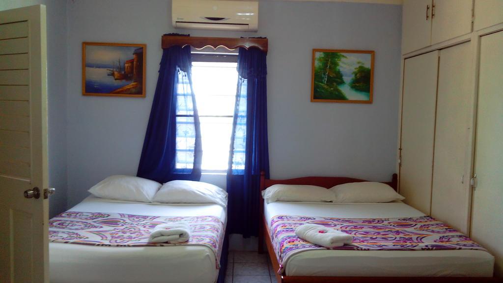 Don Santiago Guesthouse Downtown San Ignacio Eksteriør bilde